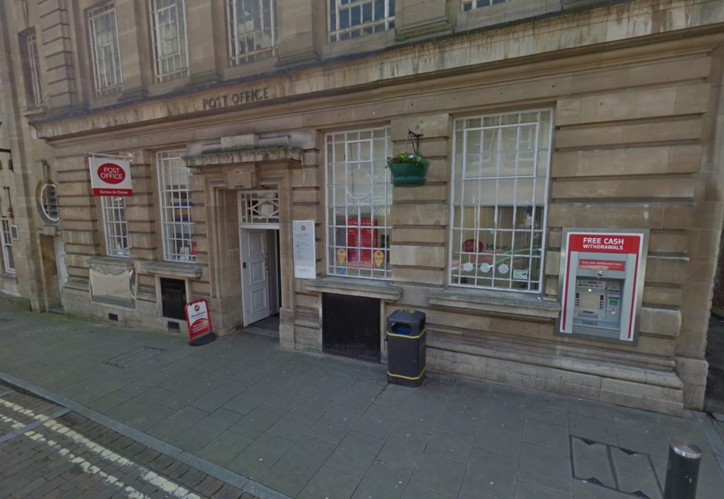 Mansfield Post Office to close and move inside shopping centre Notts
