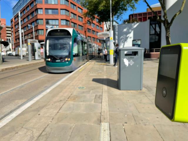 card-reader-nottingham-trams